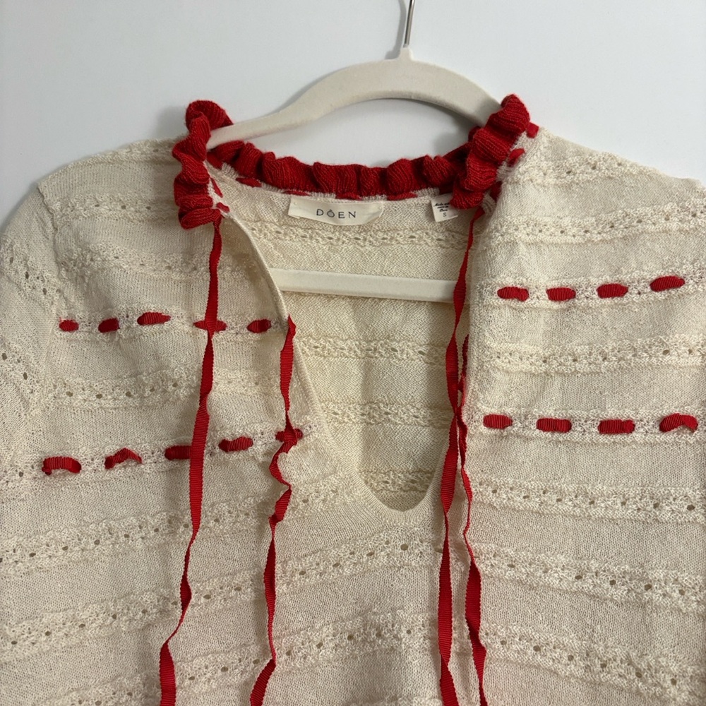 DÔEN Cordelie Top Women's Sweater cream with red trim - Picture 7 of 8